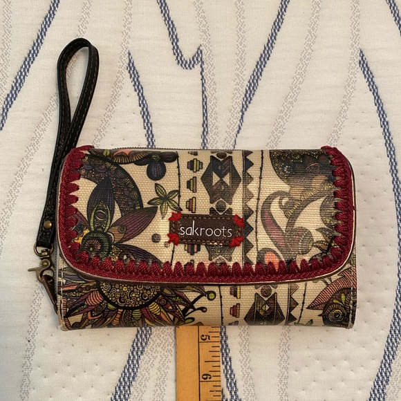 SakRoots Wallet/Wristlet - Picture 2 of 7